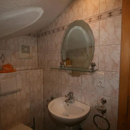 Appartement Tom By Interhome Schlitters